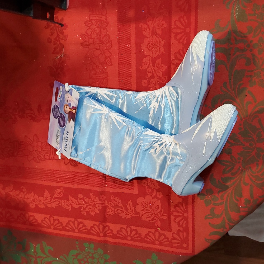 Elsa's Boots